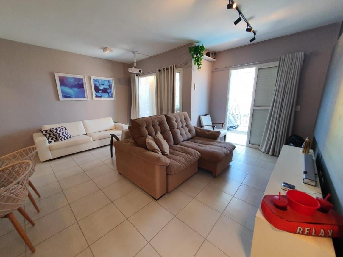 Holiday home 1 | Ap Cinema Frente Mar Com Piscina Aquecida Em *