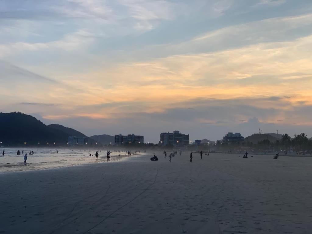 1 | Ap Cinema Frente Mar Com Piscina Aquecida Em * Bertioga