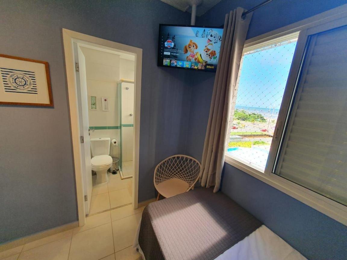 Holiday home 1 | Ap Cinema Frente Mar Com Piscina Aquecida Em Bertioga